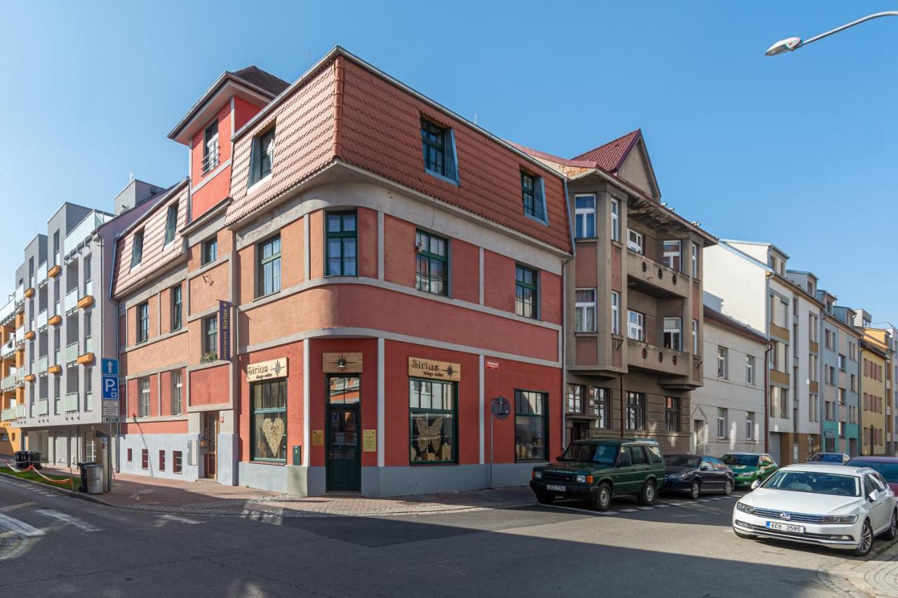 Apartment Sirius G In Center Of Cb 捷克布杰约维采 外观 照片